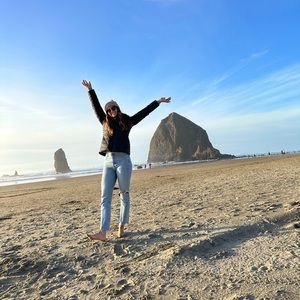 Meet your Posher, Jaclynn